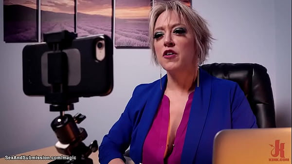 Black hucker dp fucks MILF mayor