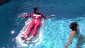 HD TheEnglishMansion Pool Ride