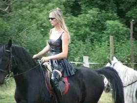 Inflagranti Ponygirl – German