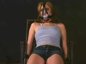Insex – 411 First Day In The Chair Live Feed