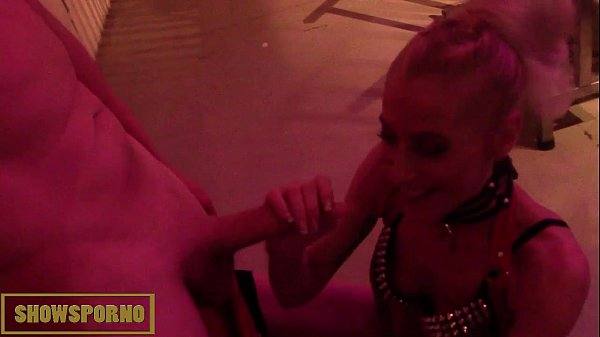 Shows Porno – Blonde italian pornstar blowjob and fisting